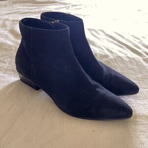 Women’s Size 8, Black Suede, Aquatalia Italian made ankle booties.